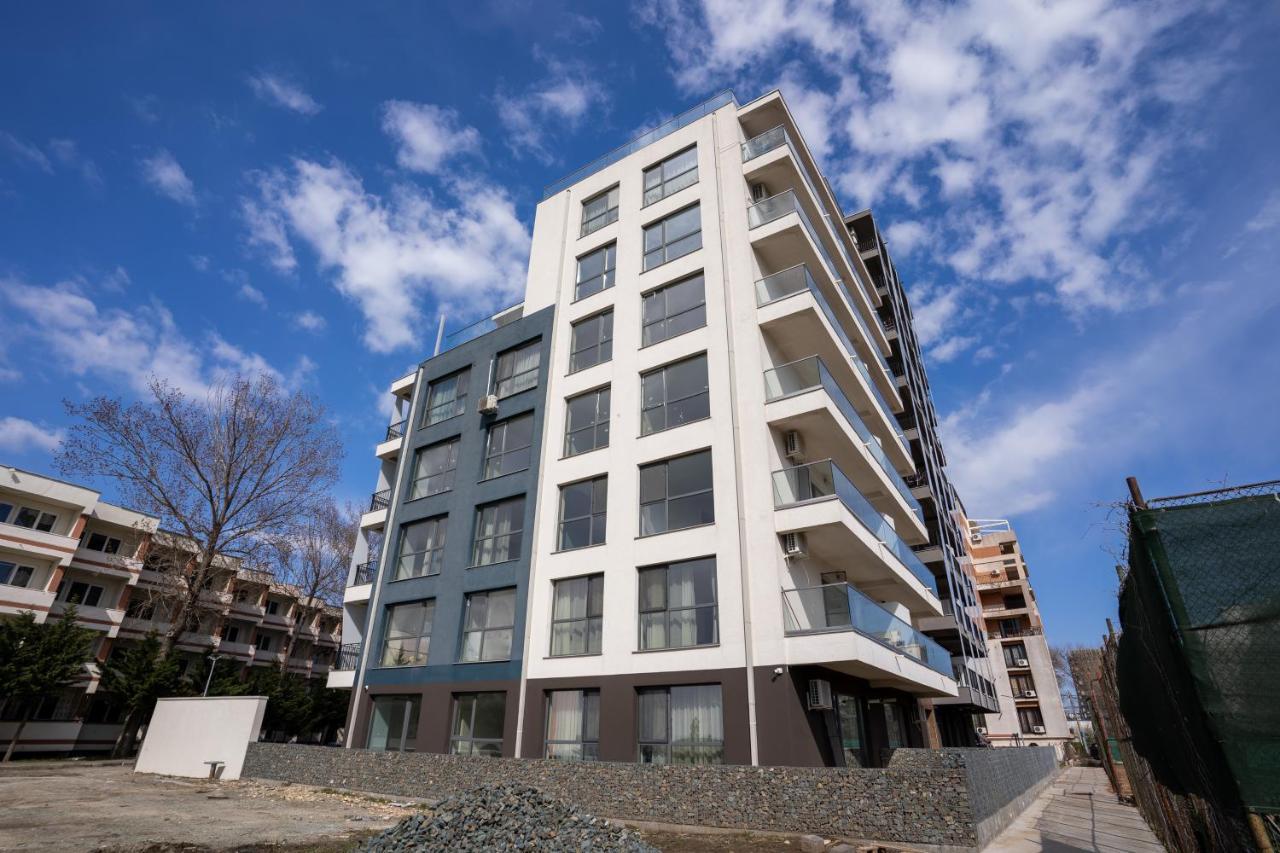 Velier Holiday Apartments Мамая Экстерьер фото