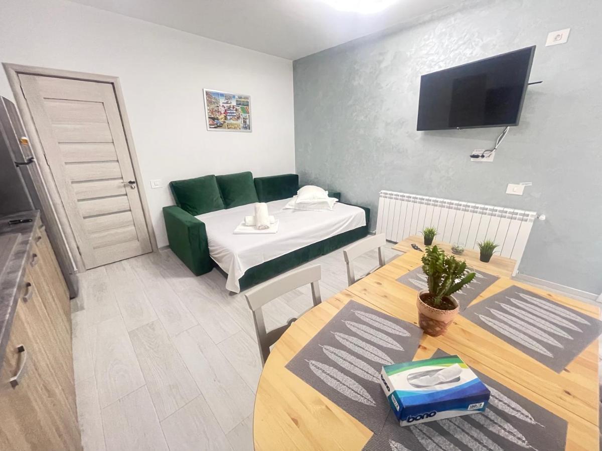 Velier Holiday Apartments Мамая Экстерьер фото